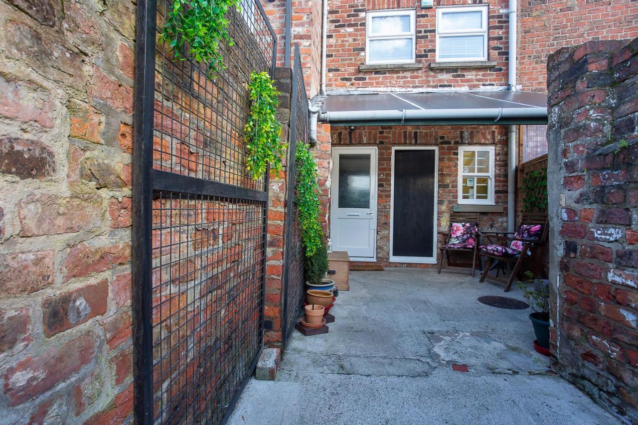 Courtyard Apartment York Eksteriør billede
